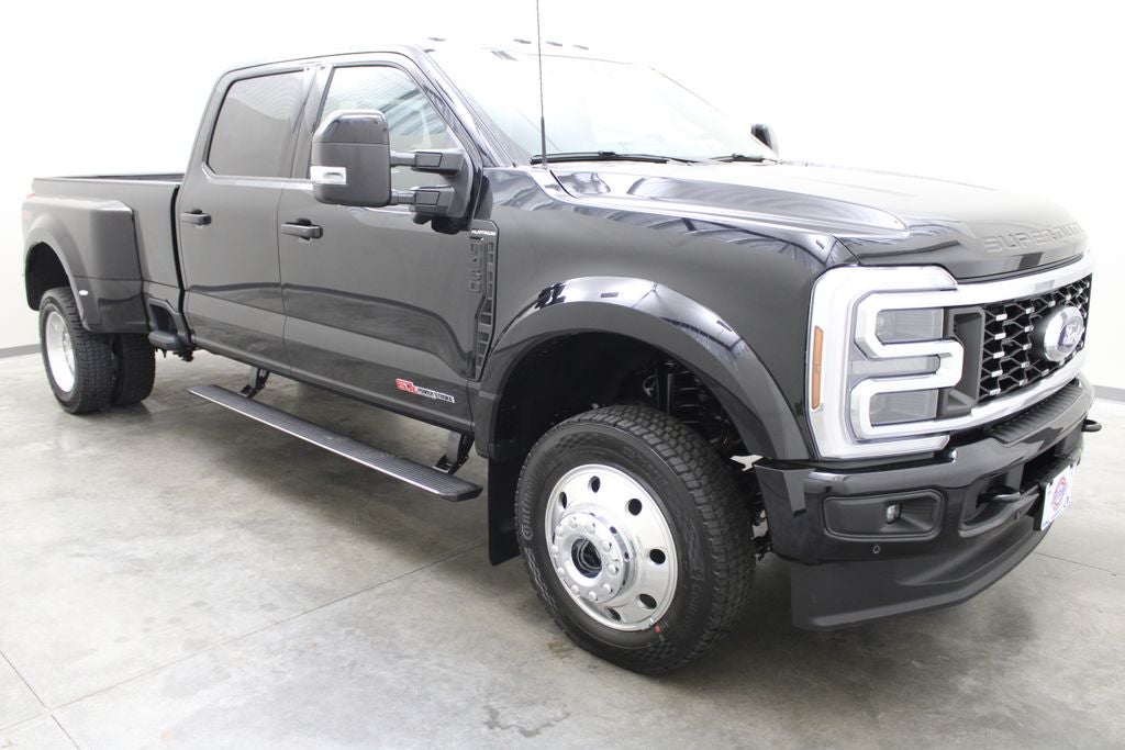 2026 Ford F-450SD Platinum DRW