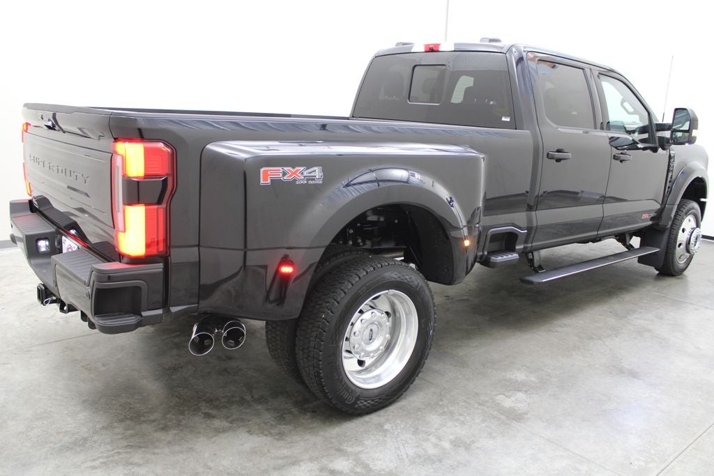 2026 Ford F-450SD Platinum DRW