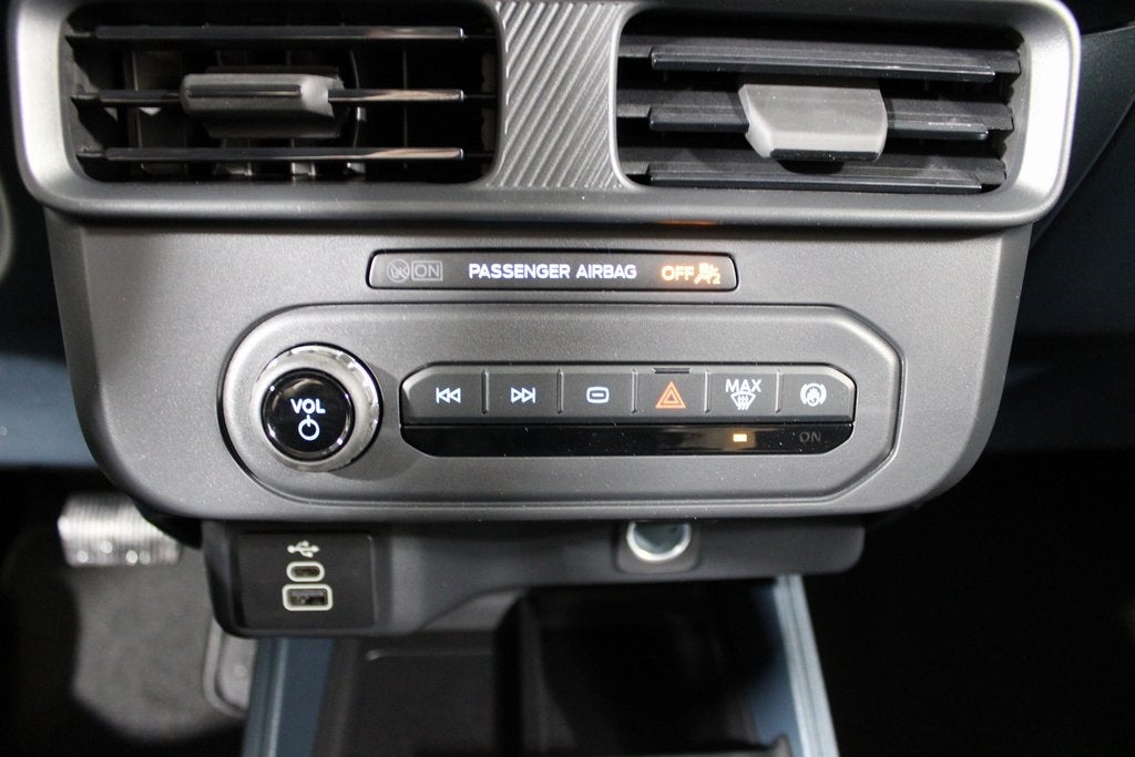 2025 Ford Maverick XL