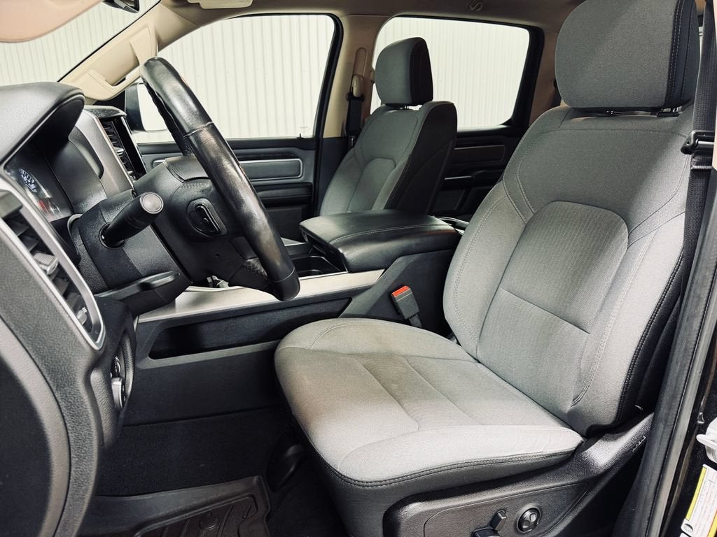2019 RAM 1500 Big Horn/Lone Star Crew Cab 4x4 5'7" Box