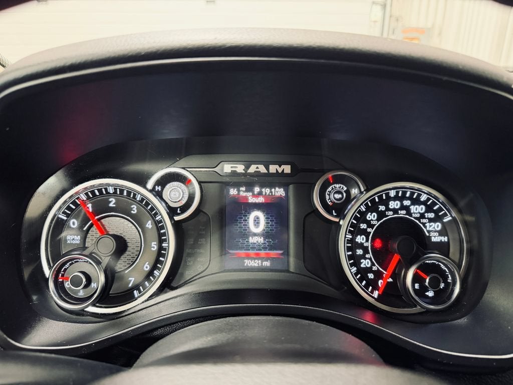 2019 RAM 1500 Big Horn/Lone Star Crew Cab 4x4 5'7" Box