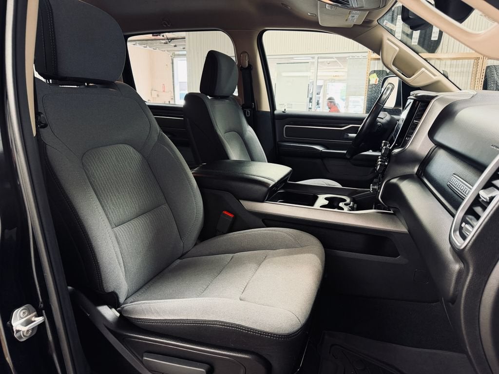 2019 RAM 1500 Big Horn/Lone Star Crew Cab 4x4 5'7" Box