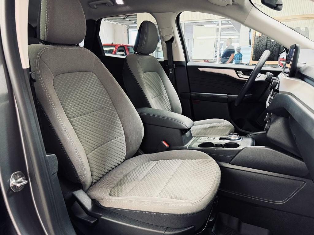 2021 Ford Escape SE Hybrid
