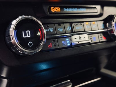2022 Ford F-350 LARIAT