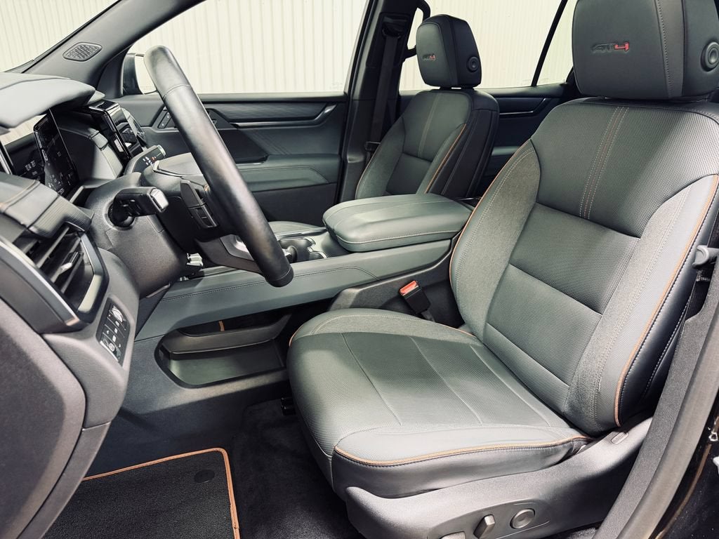 2024 GMC Acadia AT4