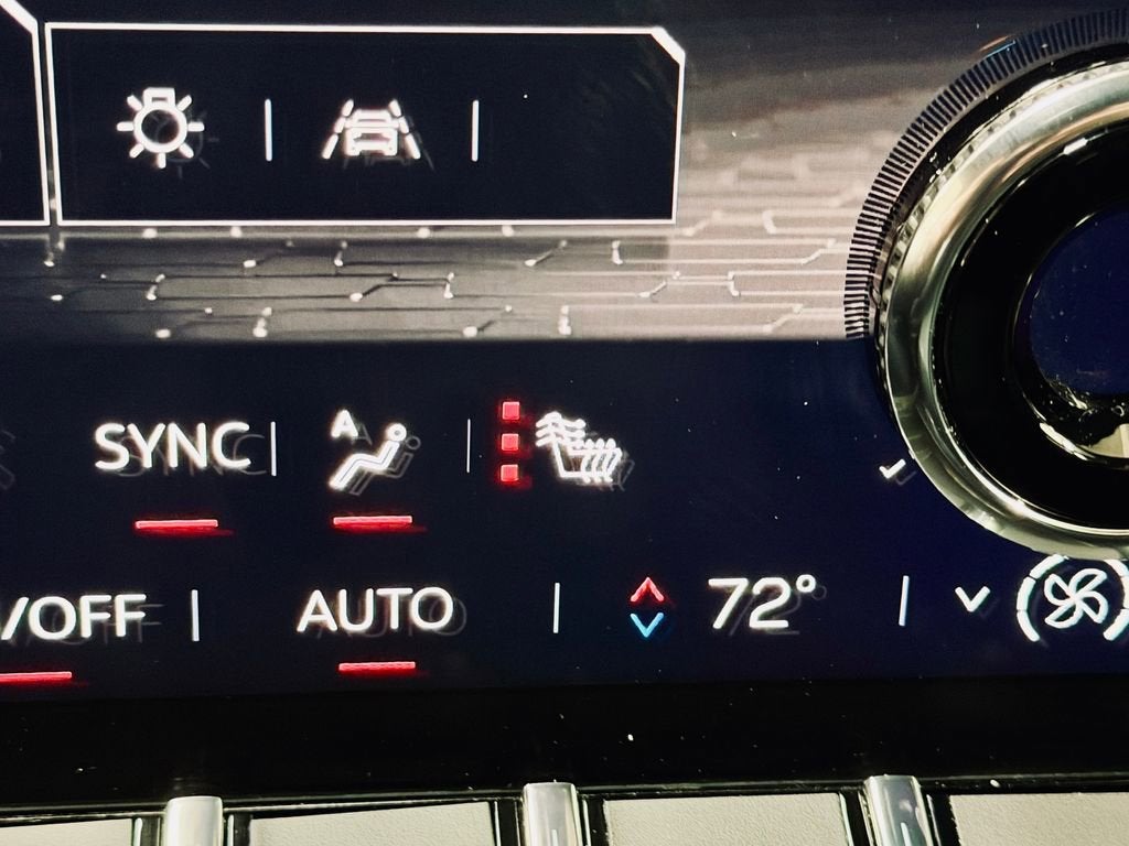 2024 GMC Acadia AT4