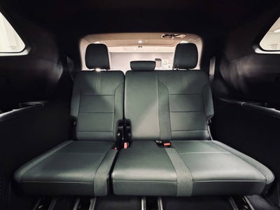 2024 GMC Acadia AT4