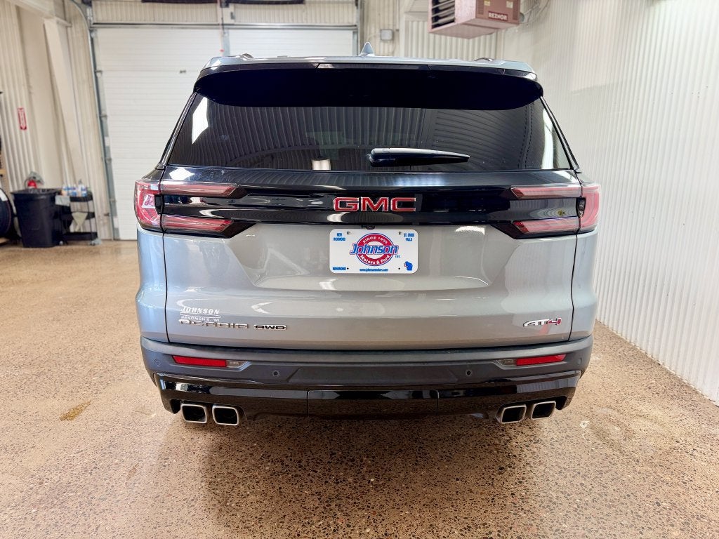 2024 GMC Acadia AT4