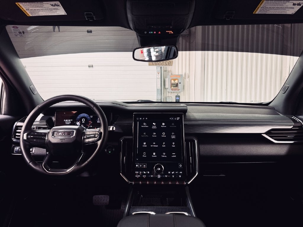 2024 GMC Acadia AT4