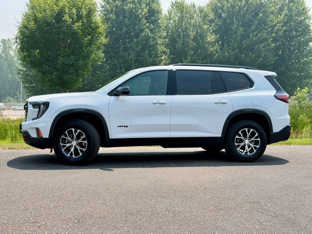 2025 GMC Acadia AT4