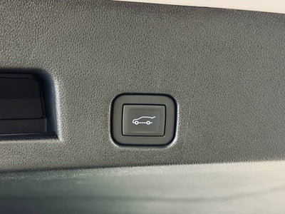 2025 GMC Acadia AT4