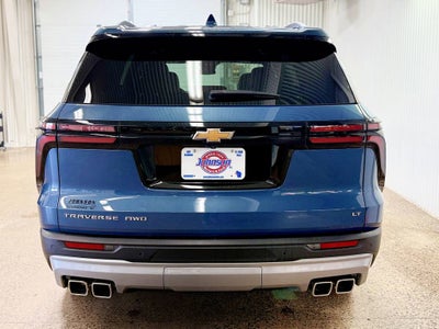 2024 Chevrolet Traverse LT