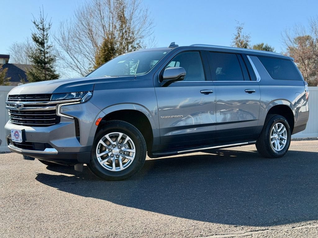2022 Chevrolet Suburban LT