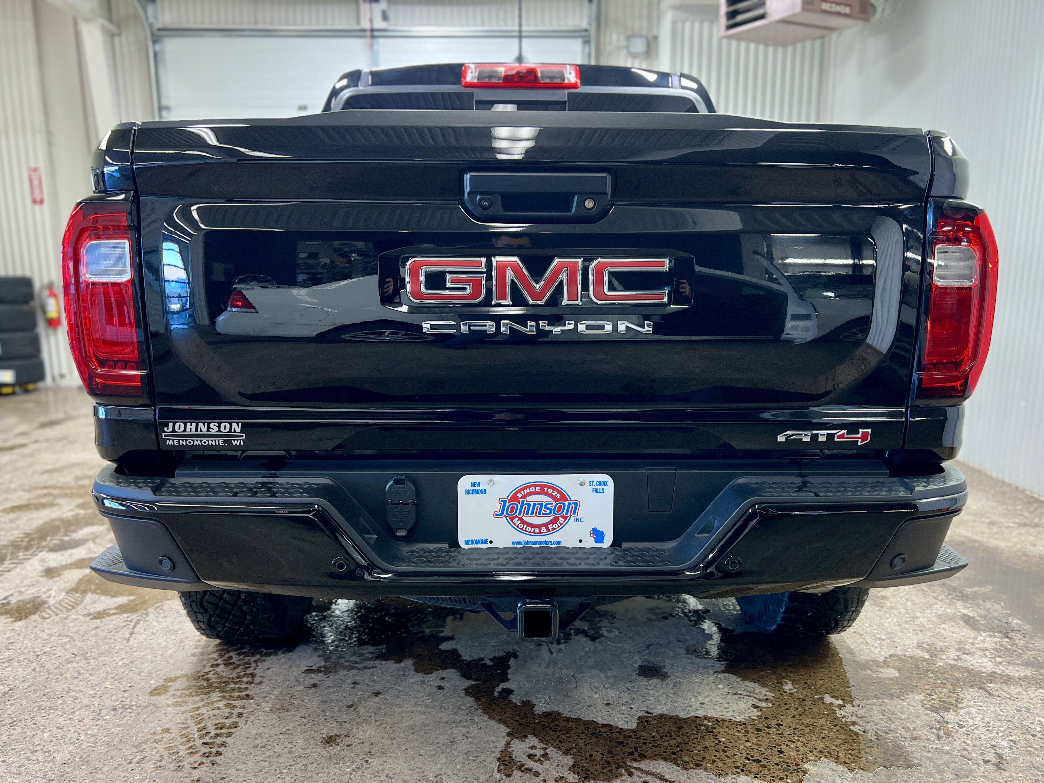 2024 GMC Canyon AT4