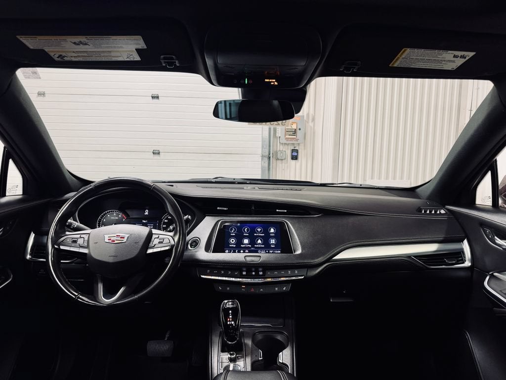 2023 Cadillac XT4 Premium Luxury