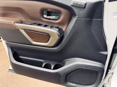 2023 Nissan TITAN Crew Cab Platinum Reserve 4x4