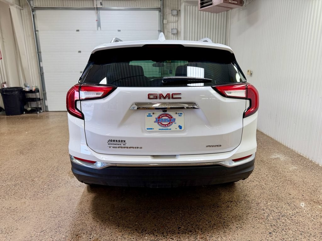 2022 GMC Terrain SLT