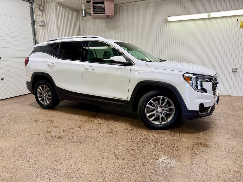 2022 GMC Terrain SLT