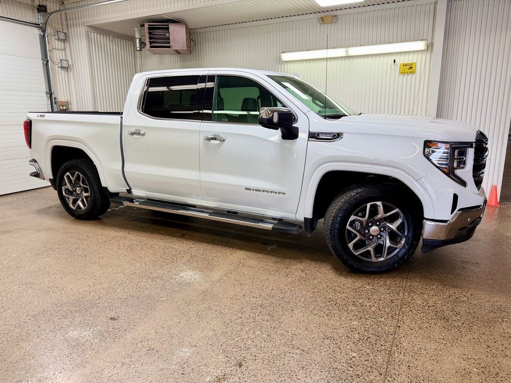 2025 GMC Sierra 1500 SLT