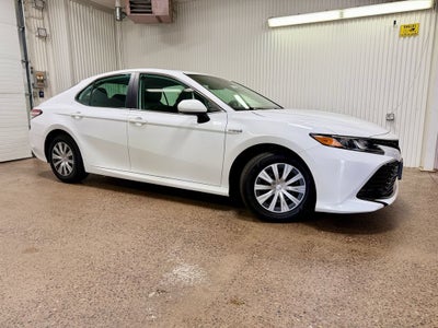 2019 Toyota Camry Hybrid LE