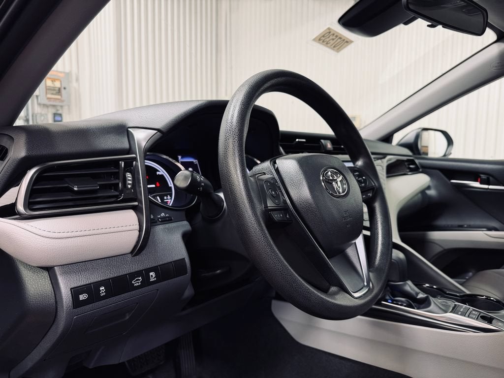 2019 Toyota Camry Hybrid LE