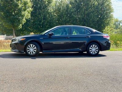 2019 Toyota Camry Hybrid LE