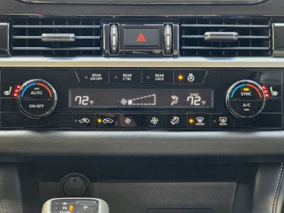 2022 Nissan Pathfinder SL 4WD