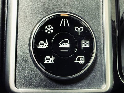 2022 Nissan Pathfinder SL 4WD