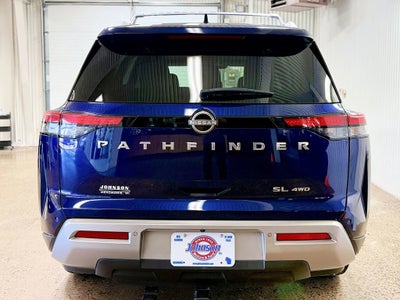2022 Nissan Pathfinder SL 4WD