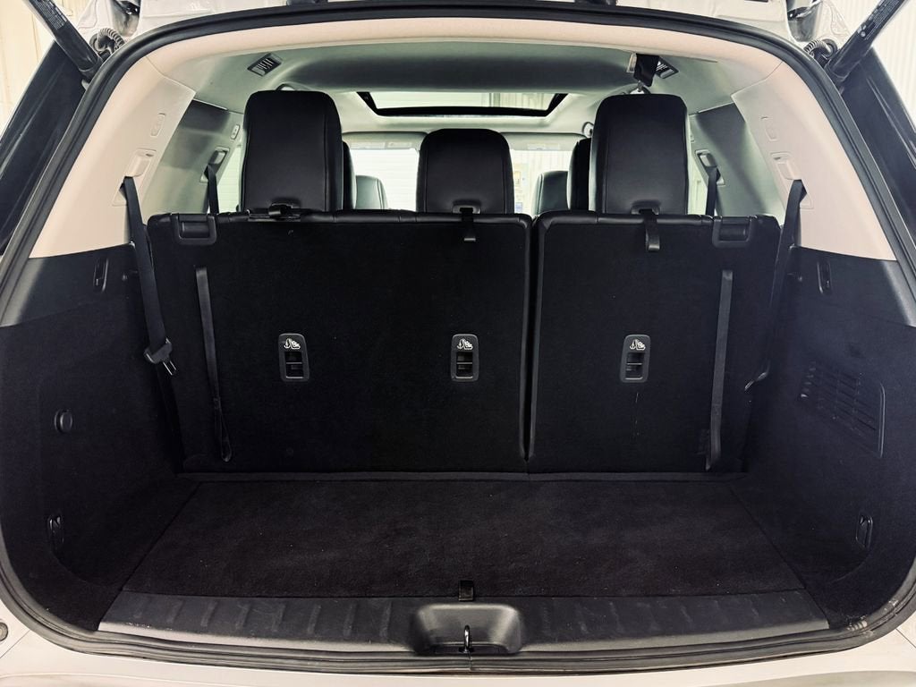 2022 Nissan Pathfinder SL 4WD