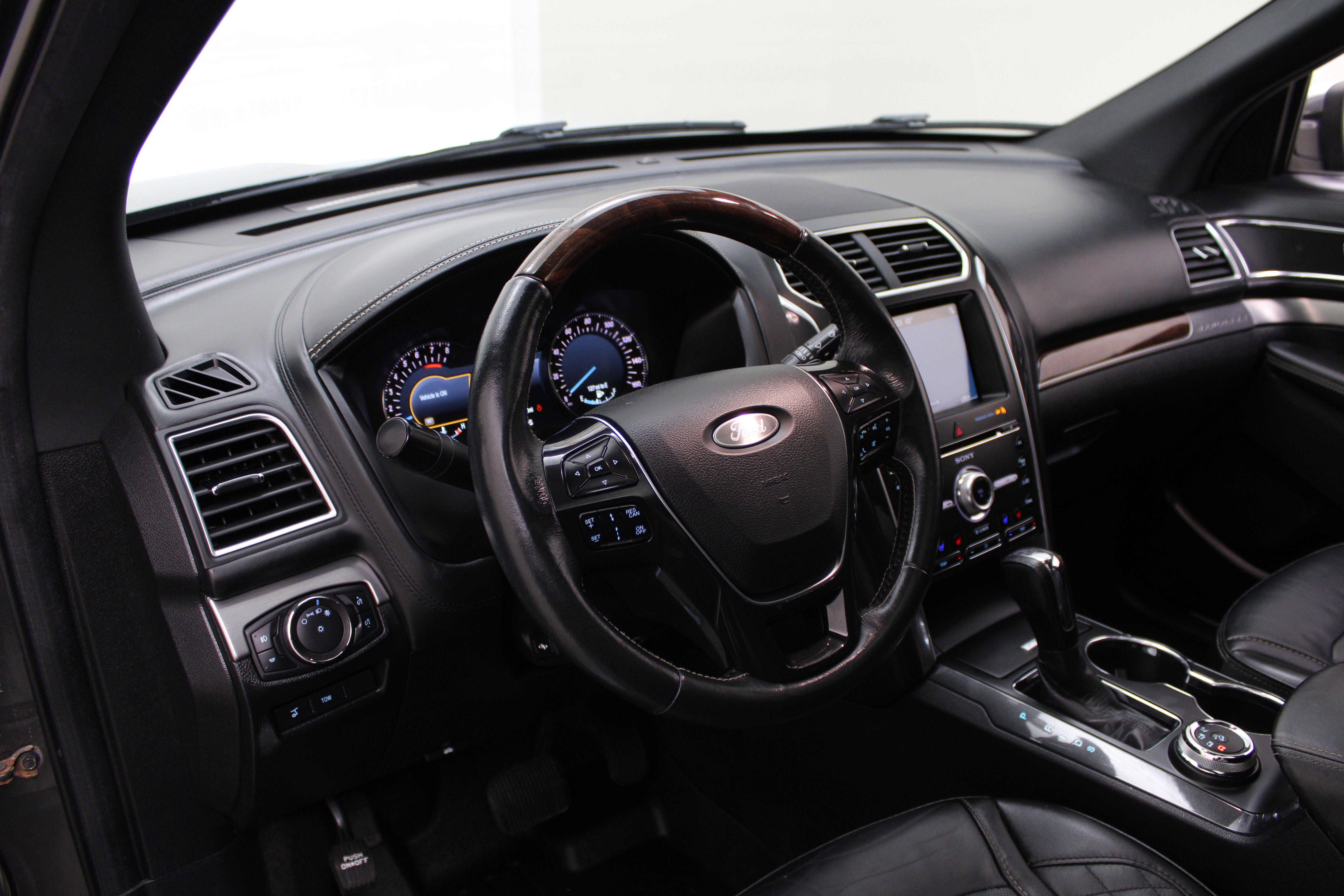 2018 Ford Explorer Platinum