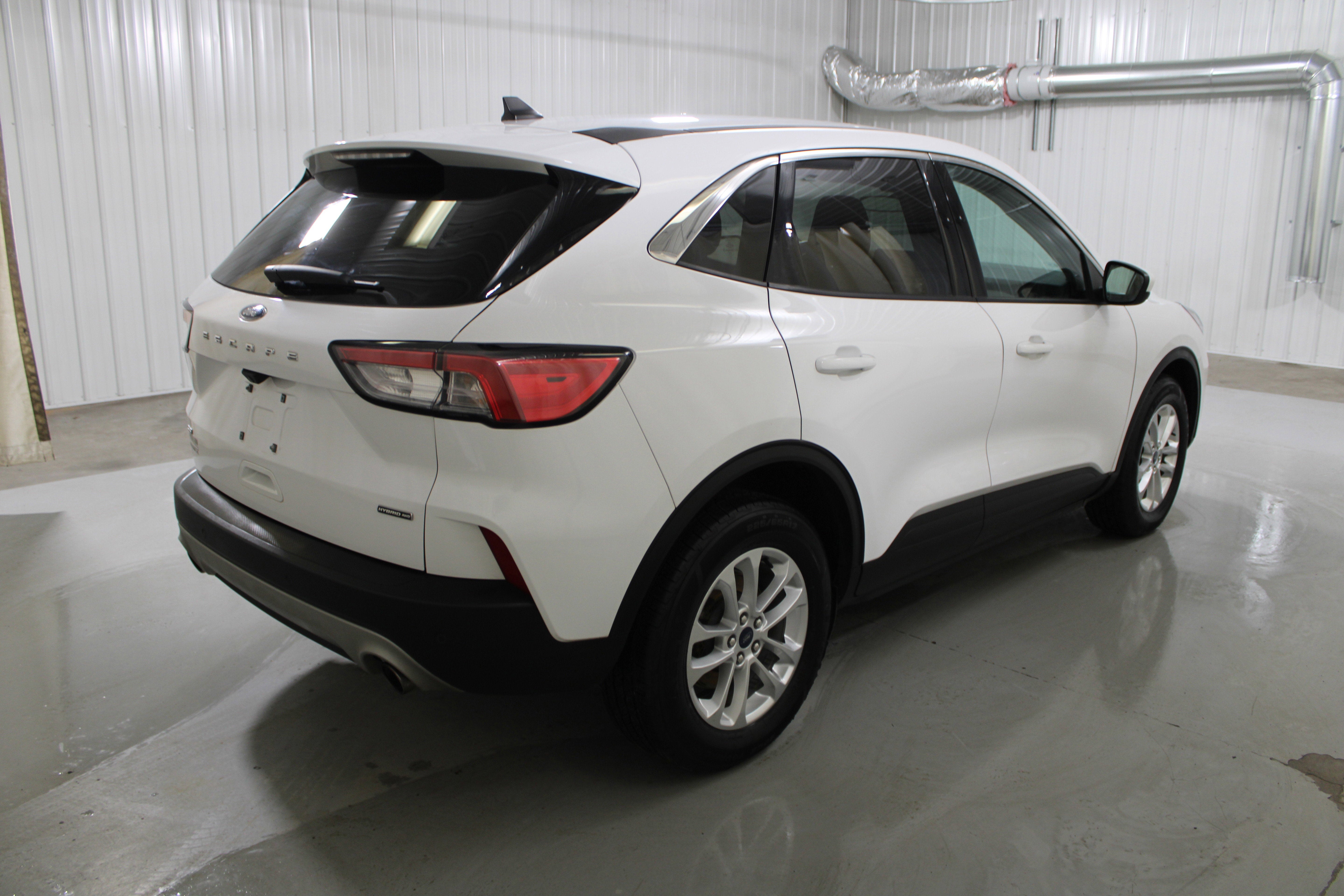 2021 Ford Escape SE Hybrid