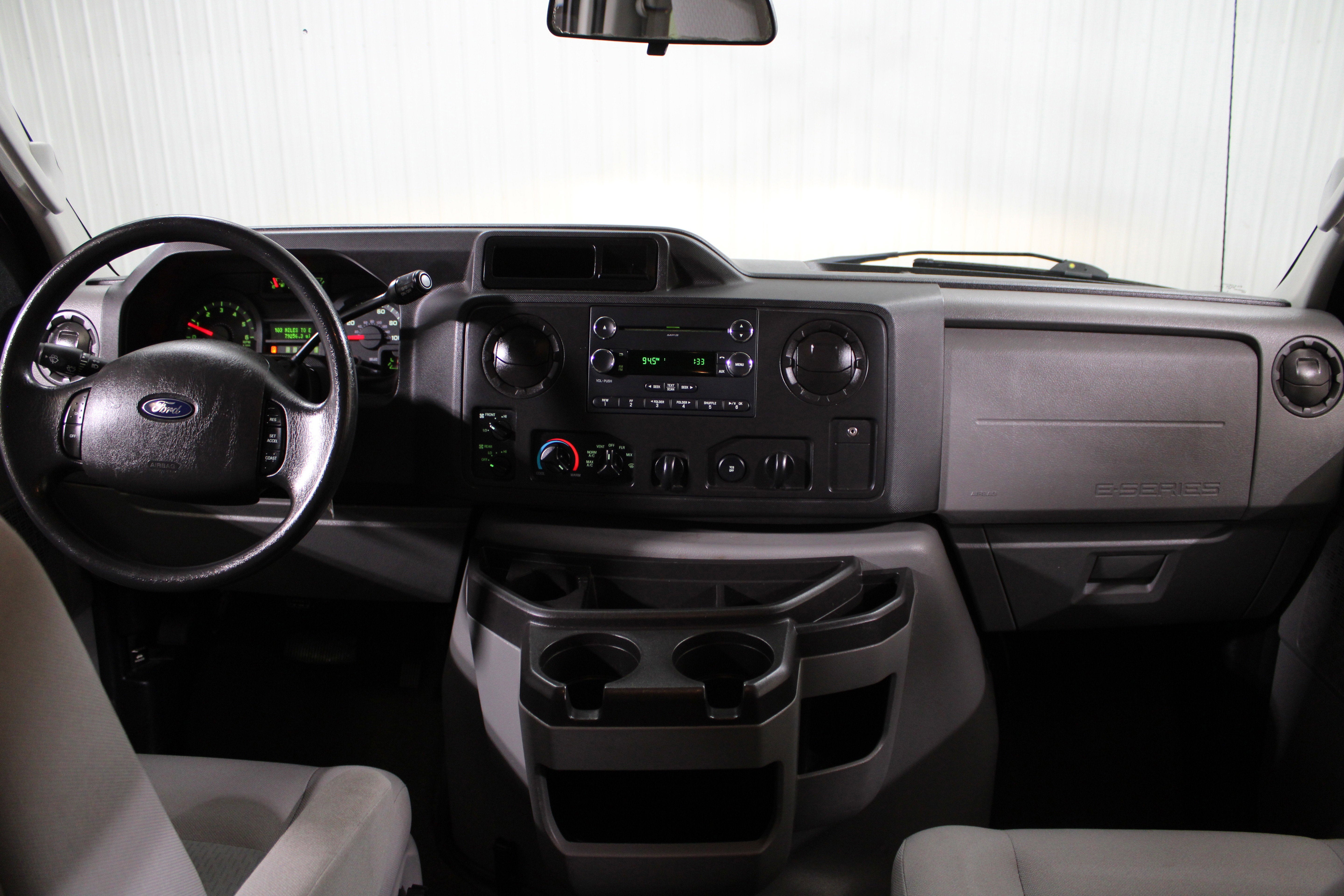 2013 Ford Econoline Wagon XL