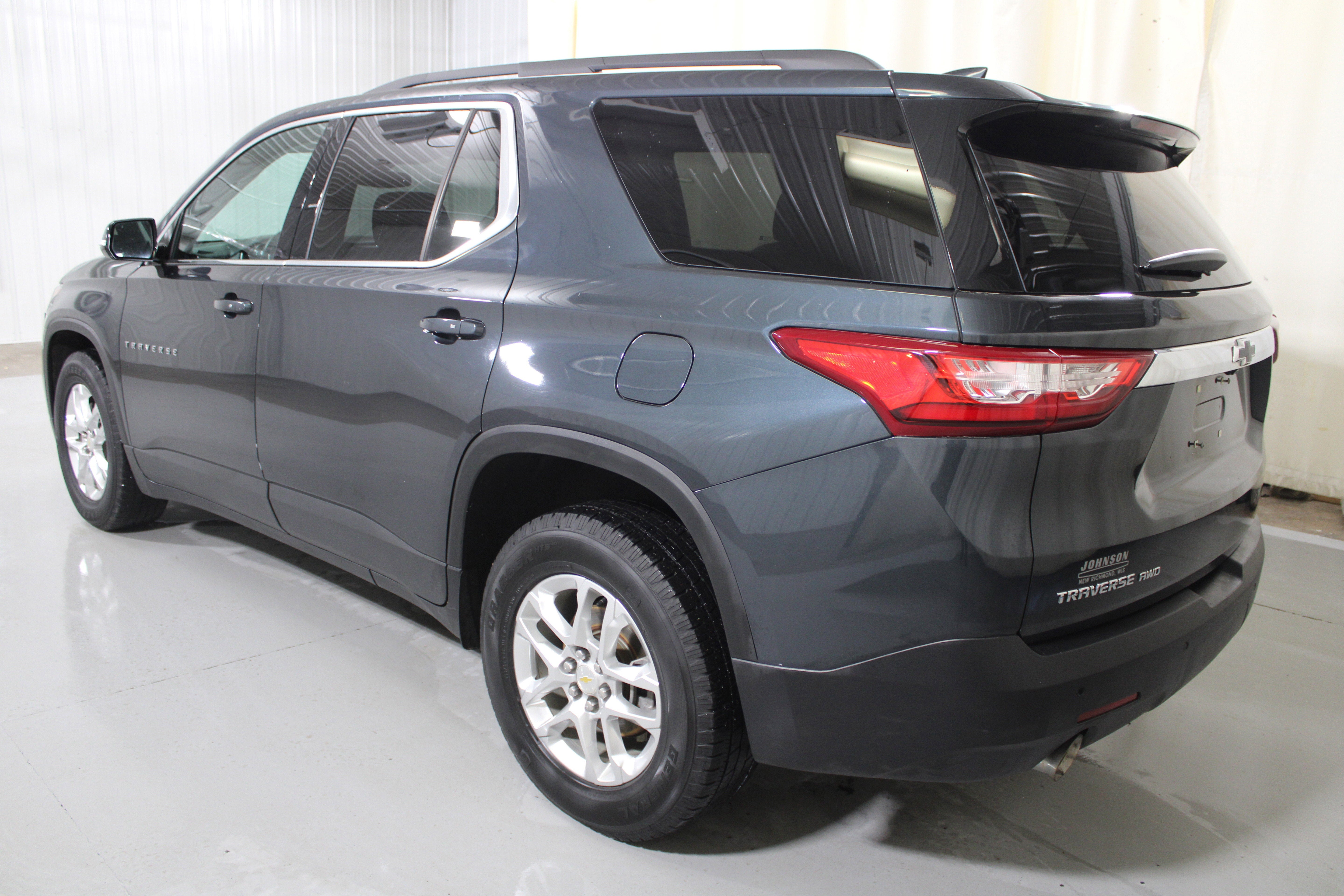 2020 Chevrolet Traverse LT Cloth