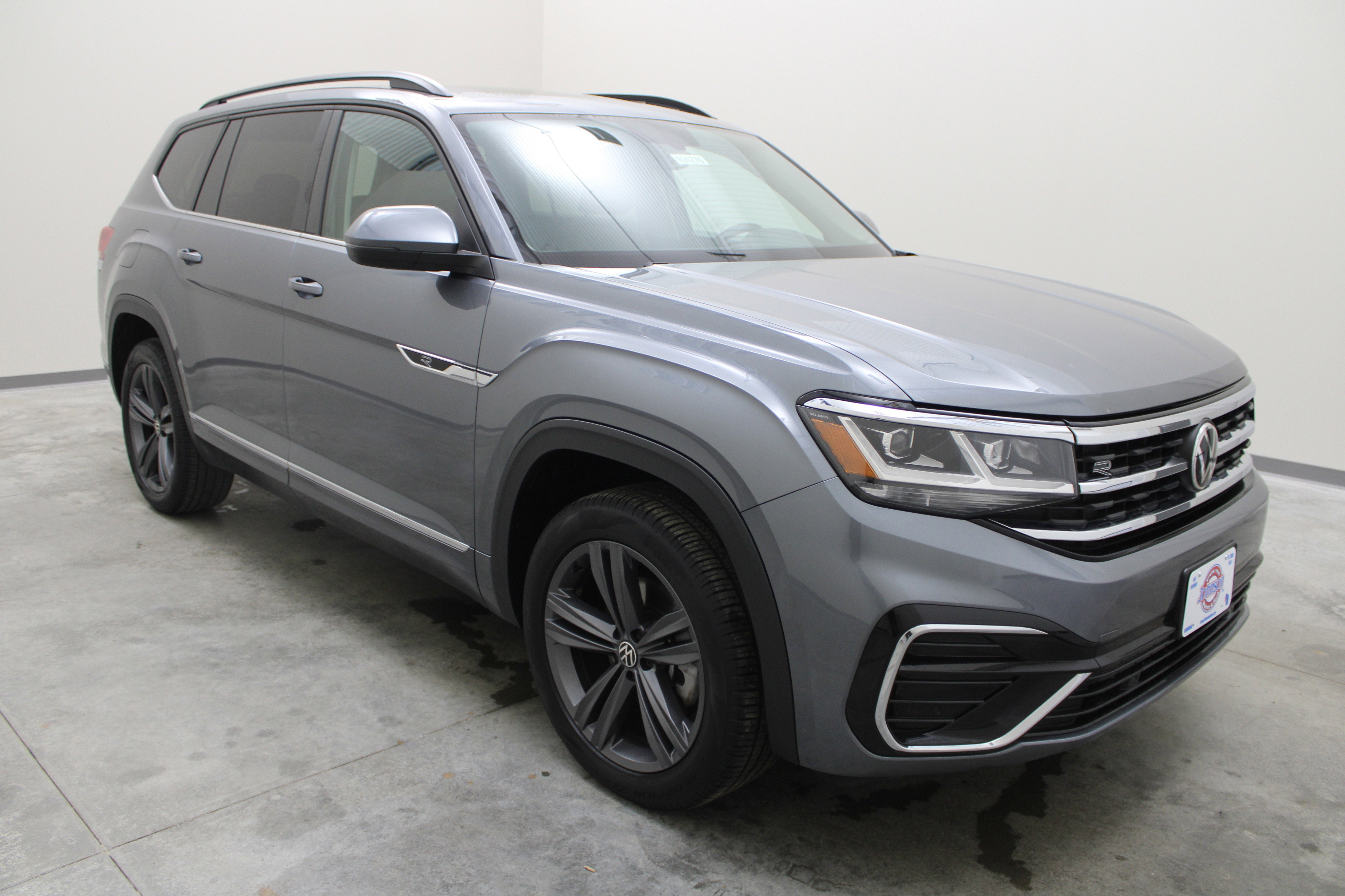 2021 Volkswagen Atlas 3.6L V6 SE w/Technology R-Line