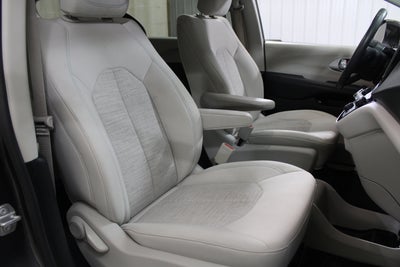 2018 Chrysler Pacifica Hybrid Touring Plus