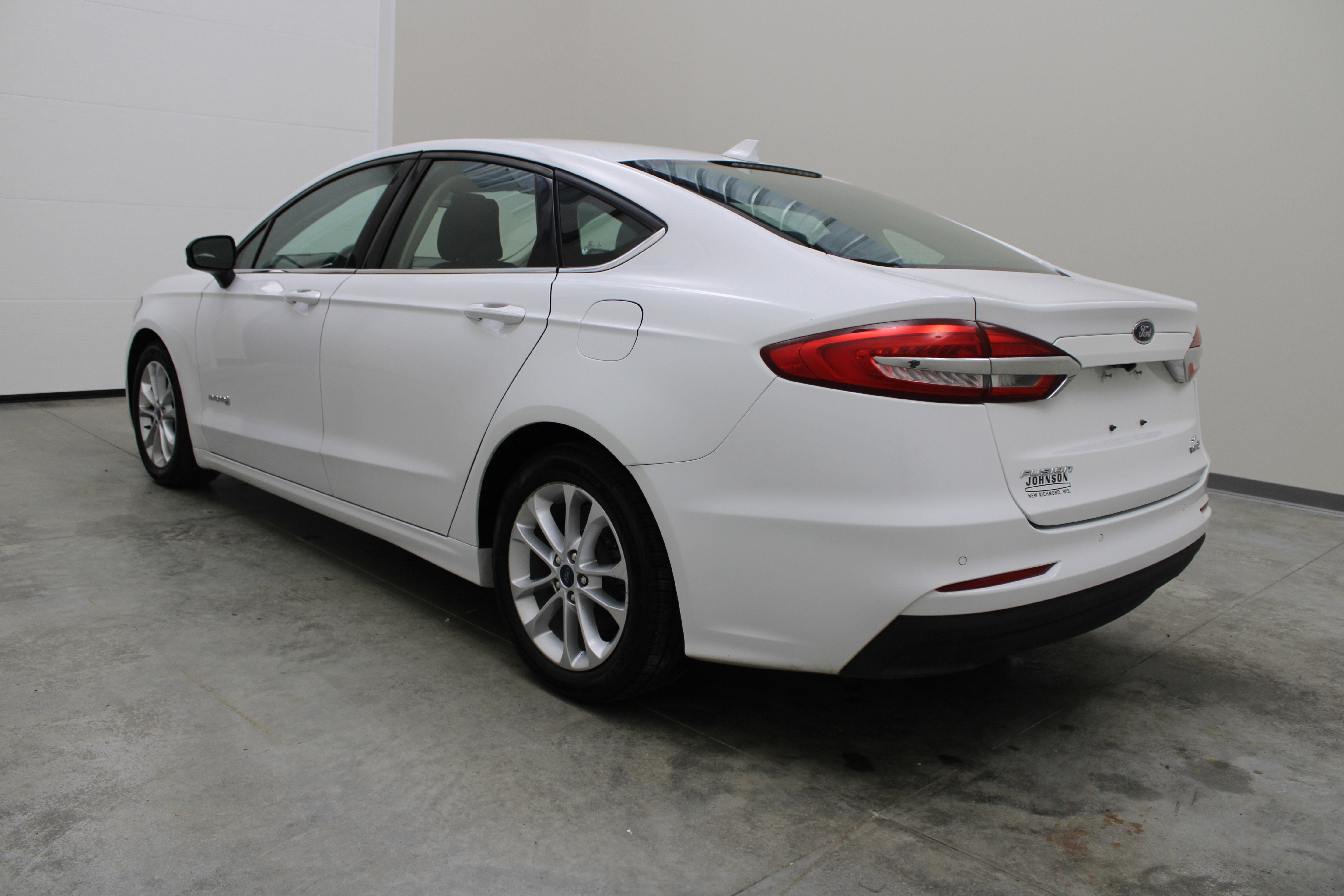 2019 Ford Fusion Hybrid SE