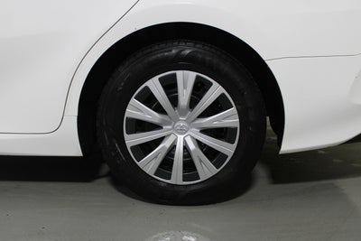 2019 Toyota Camry Hybrid LE