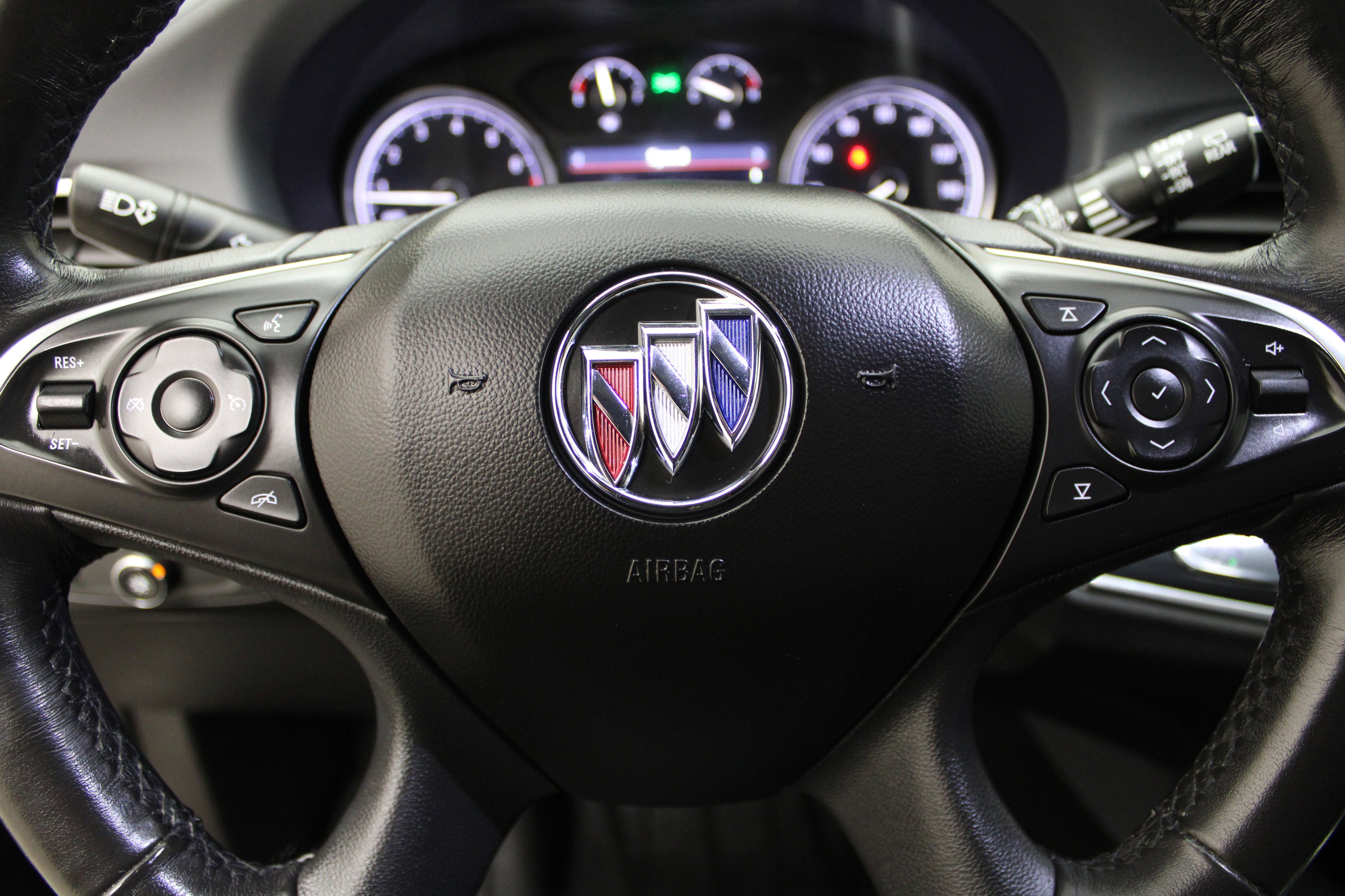 2020 Buick Enclave Essence