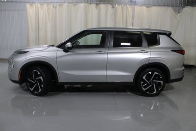 2022 Mitsubishi Outlander ES