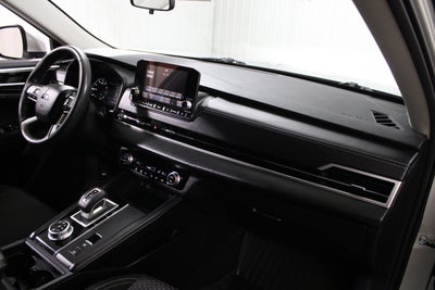 2022 Mitsubishi Outlander ES