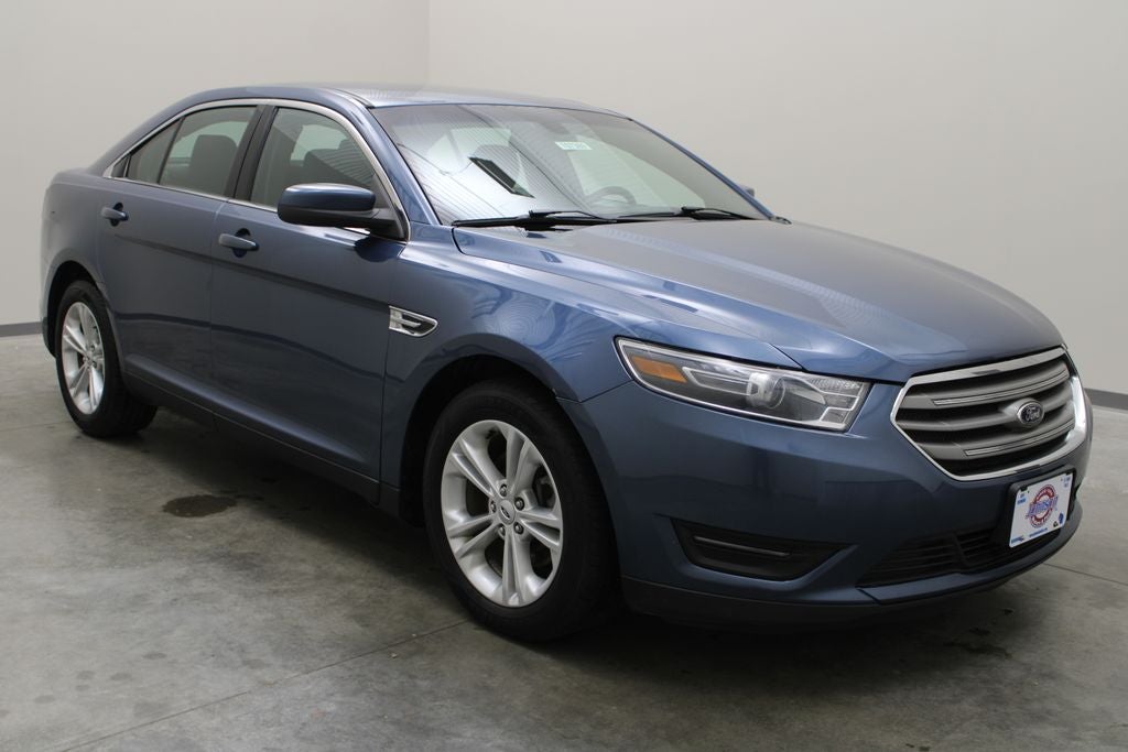 2018 Ford Taurus SEL