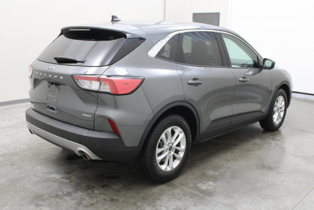 2021 Ford Escape Hybrid SE