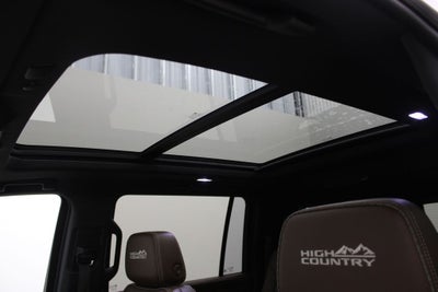 2021 Chevrolet Suburban High Country