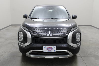 2022 Mitsubishi Outlander SE