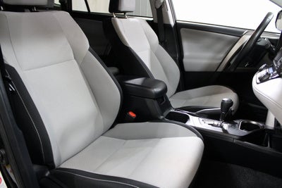 2017 Toyota RAV4 Hybrid XLE