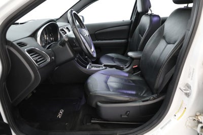 2012 Chrysler 200 Limited