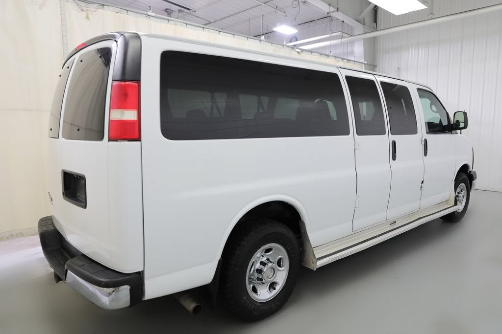 2015 Chevrolet Express Passenger 3500 LS