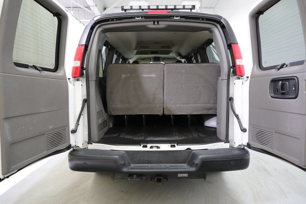 2021 GMC Savana Passenger 3500 LS