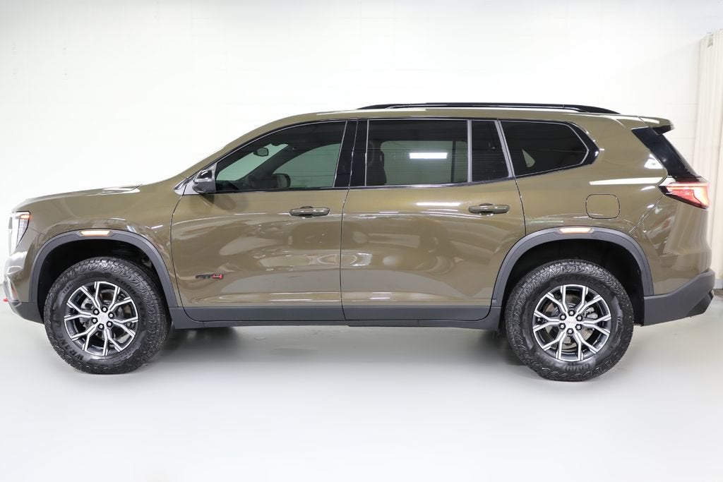 2024 GMC Acadia AT4